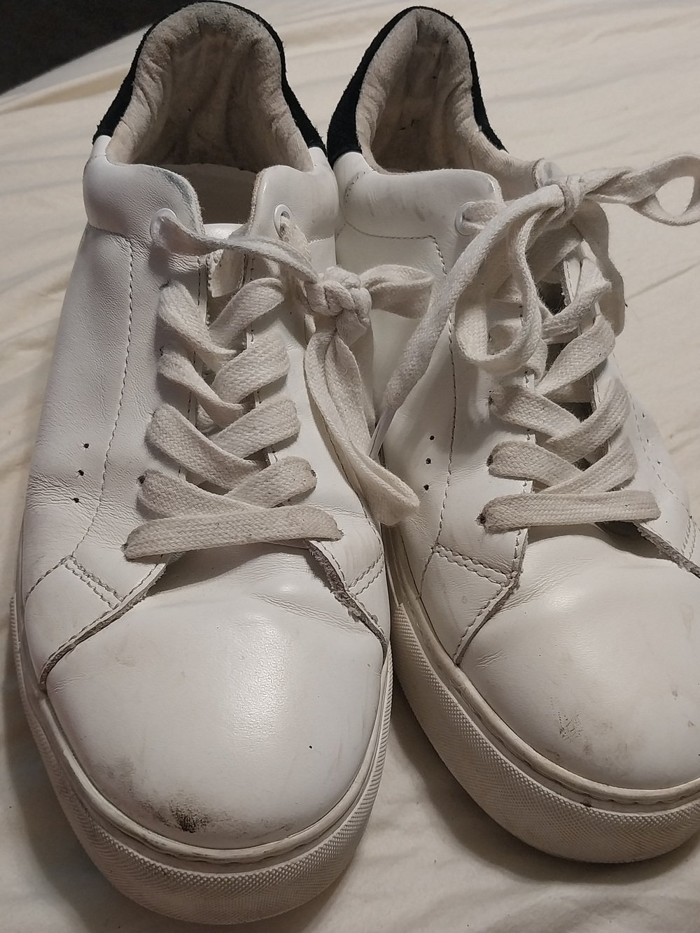 Kurt Geiger White Leather Sneakers with Black Heel Patch - Picture 2 of 4